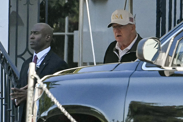 Mrtvý? Nikdy mi nebylo líp, vzkázal Trump z golfu. Opět se spekuluje o jeho zdraví