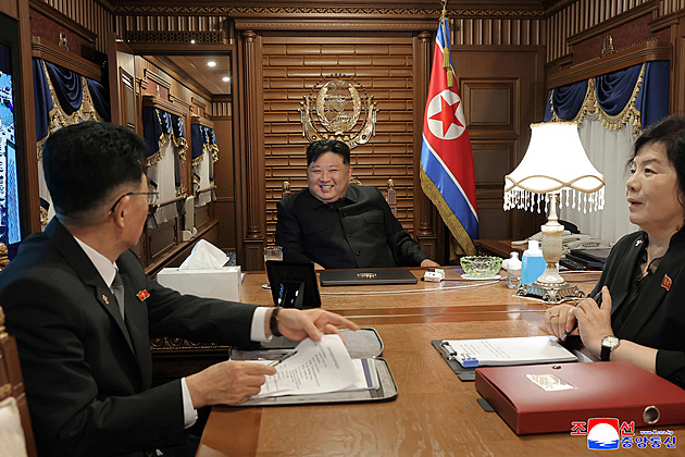 Mimořádná linka Pchjongjang - Peking. Vlak přivezl do Číny vůdce Kima