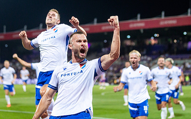 Fotbalové přestupy ONLINE: Slavia řeší Prekopa, reprezentant Černý z Německa do Turecka