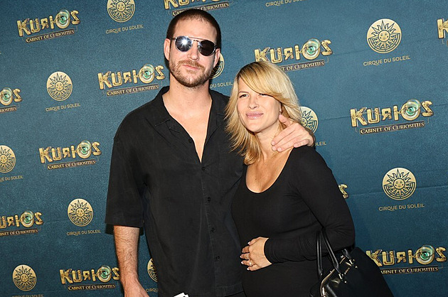 Vladimír Polívka bude tatínek. Jeho přítelkyně ukázala těhotenské bříško