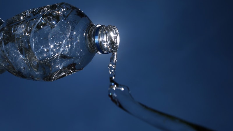 Anonym v Česku vyhrožuje otrávením vody smrtícím ricinem. Žádá bitcoiny za desítky milionů