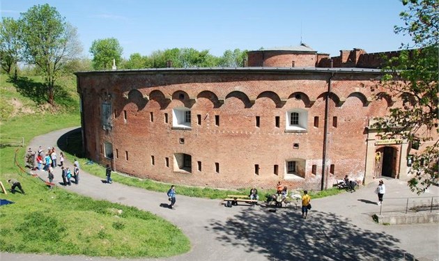 „Od vojáka na stojáka.“ Historik poodhalí, jak armáda kdysi řídila prostituci