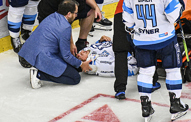 Liberecký útočník Vlach je po úspěšné operaci páteře. Čeká ho pauza