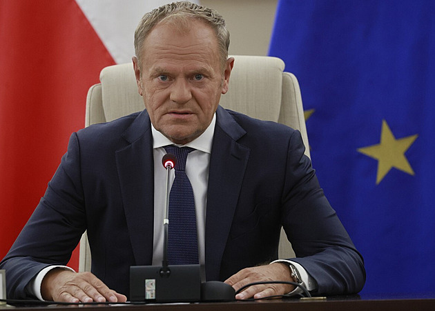 Polsko zahájilo preventivní letecké operace, uvedl Tusk. Kvůli ruským dronům
