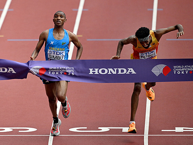 Maraton, nebo stovka? Simbu ve strhujícím finiši získal historické zlato pro Tanzanii