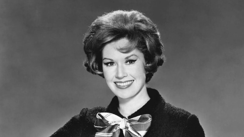 Zemřela legendární herečka Crowleyová. Zářila v Přátelích i Columbovi, vyhrála Zlatý glóbus