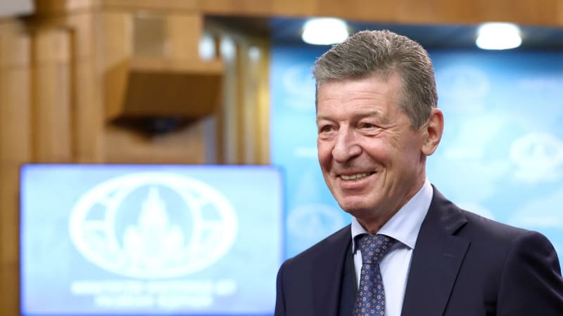 Jediný odpůrce invaze na Ukrajinu v Kremlu rezignoval, píše web RBK