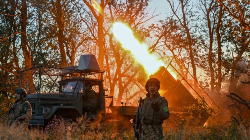 Rusko „vymývá mozky“ uneseným ukrajinským dětem, tvrdí zpráva. Učí je válčit a montovat drony