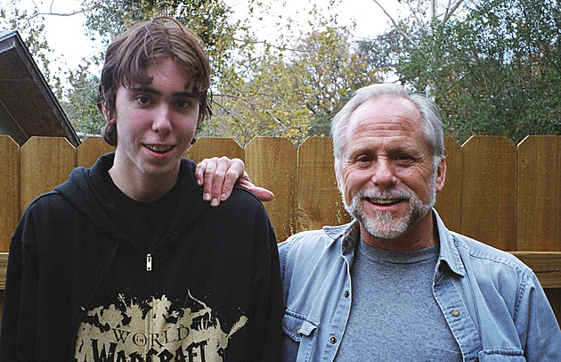 Otec slavného streamera Asmongolda zemřel, podlehl rakovině slinivky