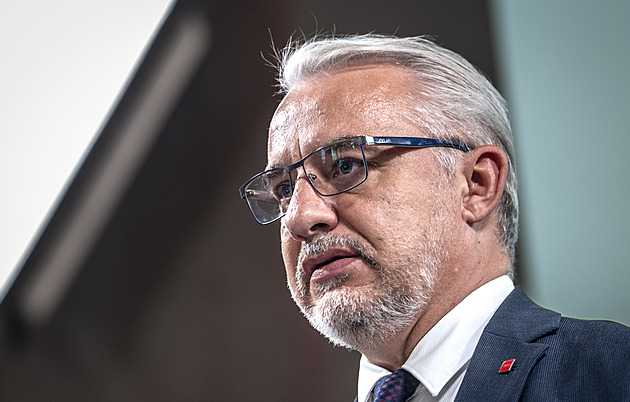 Zástupci vlády a odborů budou pokračovat ve vyjednávání o zvýšení platů