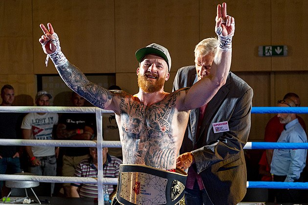 Zemřel boxer Bezvoda. Nedávno se utkal i s mistrem světa Konečným, bylo mu 38 let