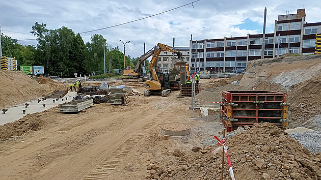 Poslední velká uzavírka a pro letošek hotovo. Kudy řidiči v Jihlavě neprojedou