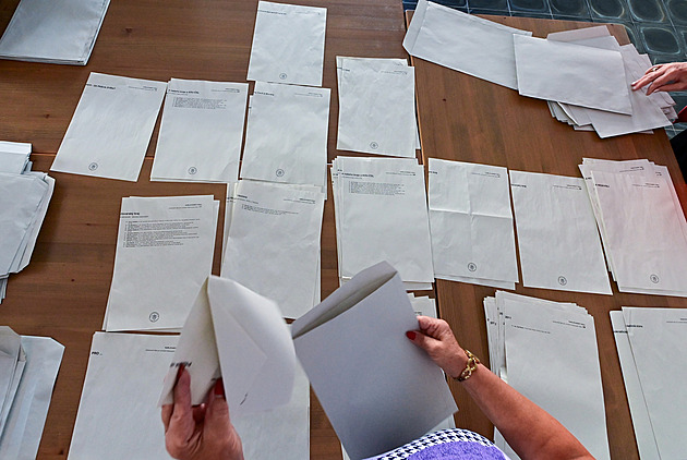 Volební lístky: kdy přijdou a kolik kandidátů můžete kroužkovat