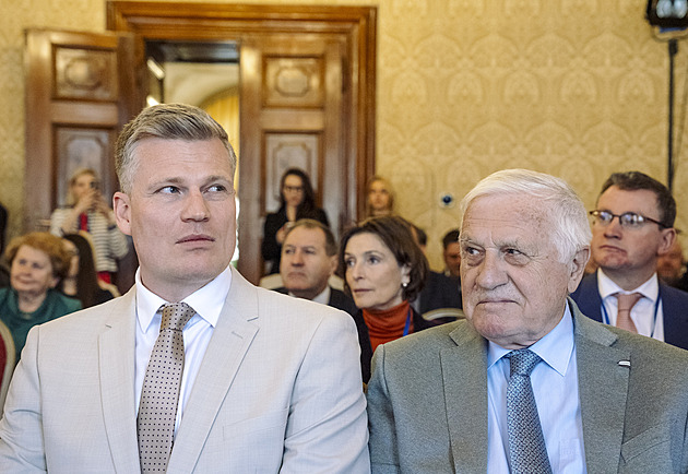 Klaus odepsal Turka: Nadávám mu, ministr nebude, soudí exprezident