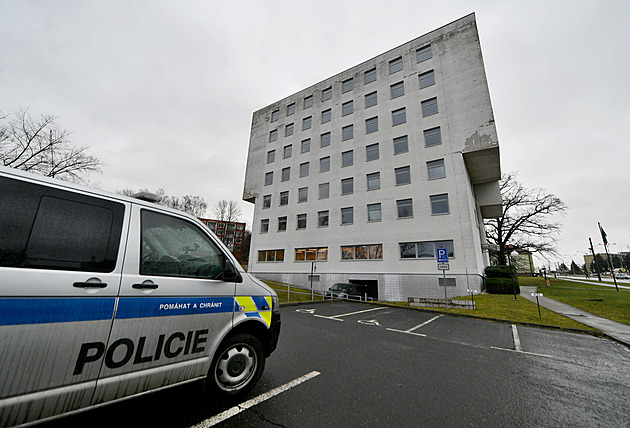 V kauze nemocničních zakázek policie zajistila majetek za téměř 200 milionů