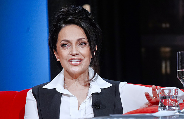 Nezvládla bych tu změnu, vysvětluje Lucie Bílá, proč odmítá plastické operace