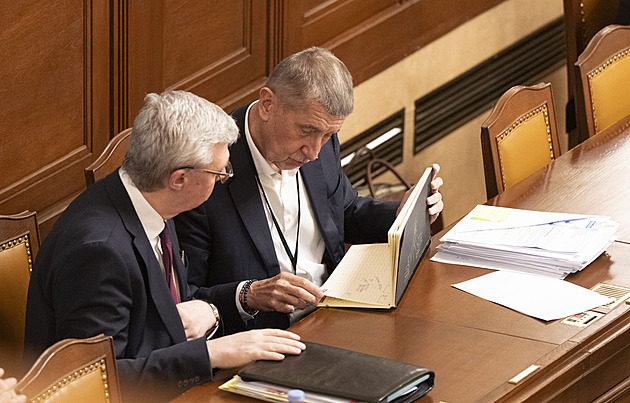 Levnější energie jsou základ, říká Babiš. Vláda ukazuje hospodářskou koncepci