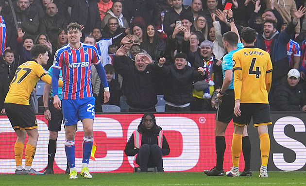 ONLINE: Wolverhampton hostí Aston Villu, Krejčí kvůli vyloučení hrát nemůže