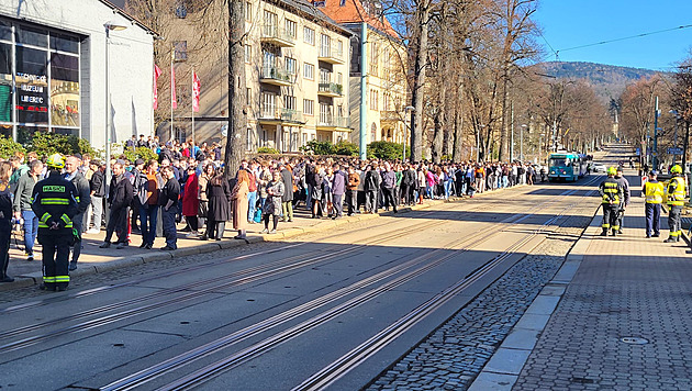 Poplach na libereckých školách. Policisté prověřovali nahlášení výbušniny