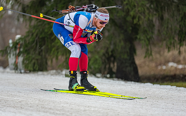 Vítr vyfoukl Čechům pěkná umístění po sprintu, ve stíhačce si polepšil jen Karlík