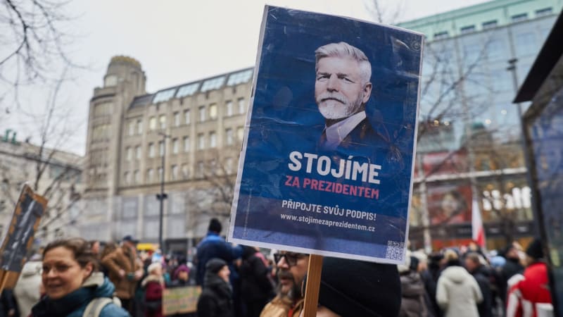 KOMENTÁŘ: Prezident dal chvilkařům ránu do vazu. Letná je jako stokrát nastavovaný guláš