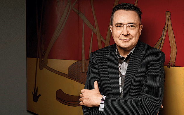 Třetina lidí si nečistí zuby, říká Šmucler. Mluvil i o Tabu a o Česku pod nadvládou Pákistánu