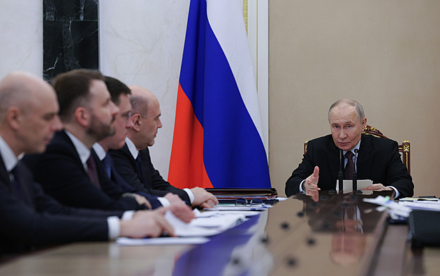 Ekonomika musí zase růst, nařídil Putin kvůli poklesu ruského HDP