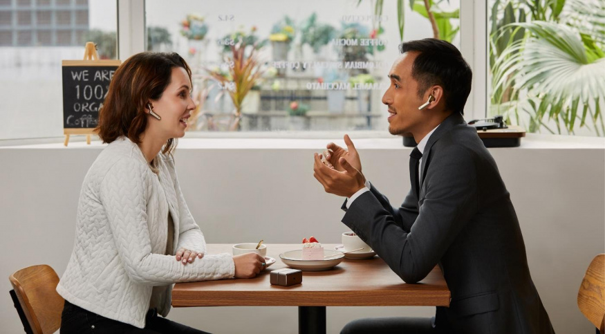 Živý překlad od Googlu dorazil na iPhony: komunikujte ve více než 70 jazycích