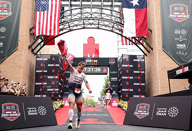 Chodící sportovní laboratoř. Triatlonista opět posunul hranice lidských možností