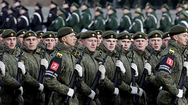 Chceme tu vrahy z Buče? Ruští veteráni se nesmějí dostat do Evropy, žádá Estonsko