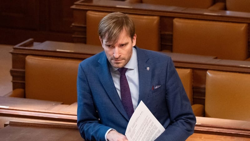 Spor v koalici: Vojtěchovi lidé podrývají důvěru v očkování, tvrdí SPD. Ministr útok nechápe