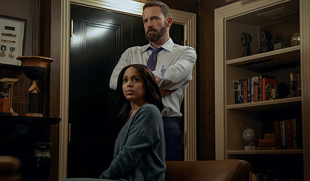 RECENZE: Nedotažená Zvířata na Netflixu. Psal snad Ben Affleck scénář s pomocí AI?